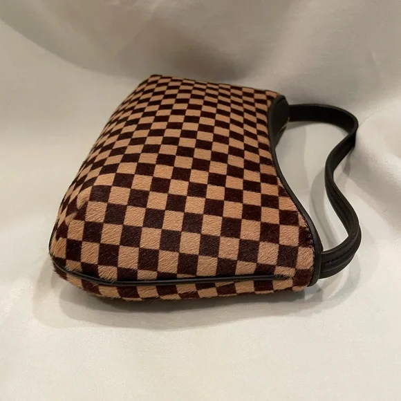 Louis Vuitton Damier Sauvage Leather Tigre Handbag - Picture 7 of 14